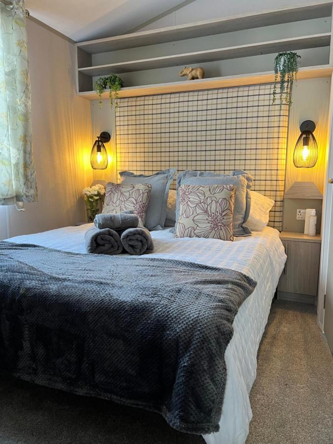 Summer Breeze @ Seven Bays, แพดสโตว์ ภายนอก รูปภาพ